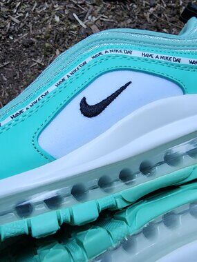 NWB Nike Air Max "Have a Nike Day" teal, white, black Women's 8, Youth 6.5